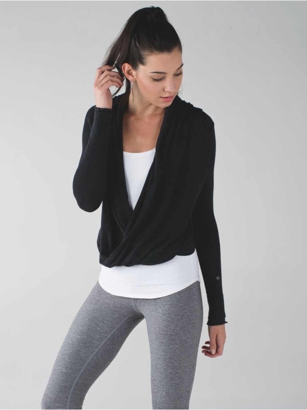 Lululemon Ionic Wrap Pullover Top Womens Size 6 Heathered Black